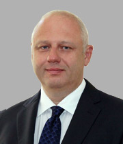 Роман Виленович Кухарук, Вице-президент по портовому дивизиону, Генеральный директор ПАО «Владивостокский морской торговый порт» Роман Виленович Кухарук, Вице-президент по портовому дивизиону, Генеральный директор ПАО «Владивостокский морской торговый порт»