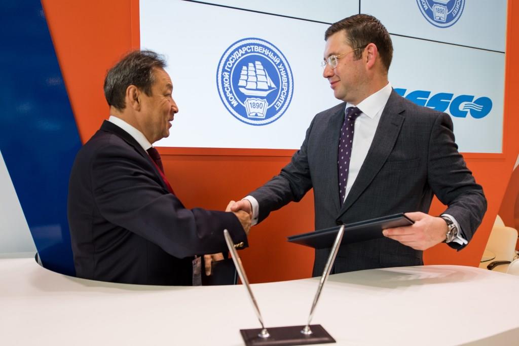 FESCO и МГУ им. адм. Г.И. Невельского подписали соглашение о стратегическом партнерстве в области подготовки и повышения квалификации морских кадров