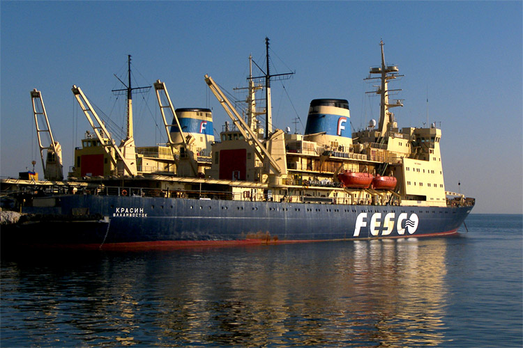 Ледоколы под управлением группы FESCO завершили зимнюю навигацию в Татарском проливе