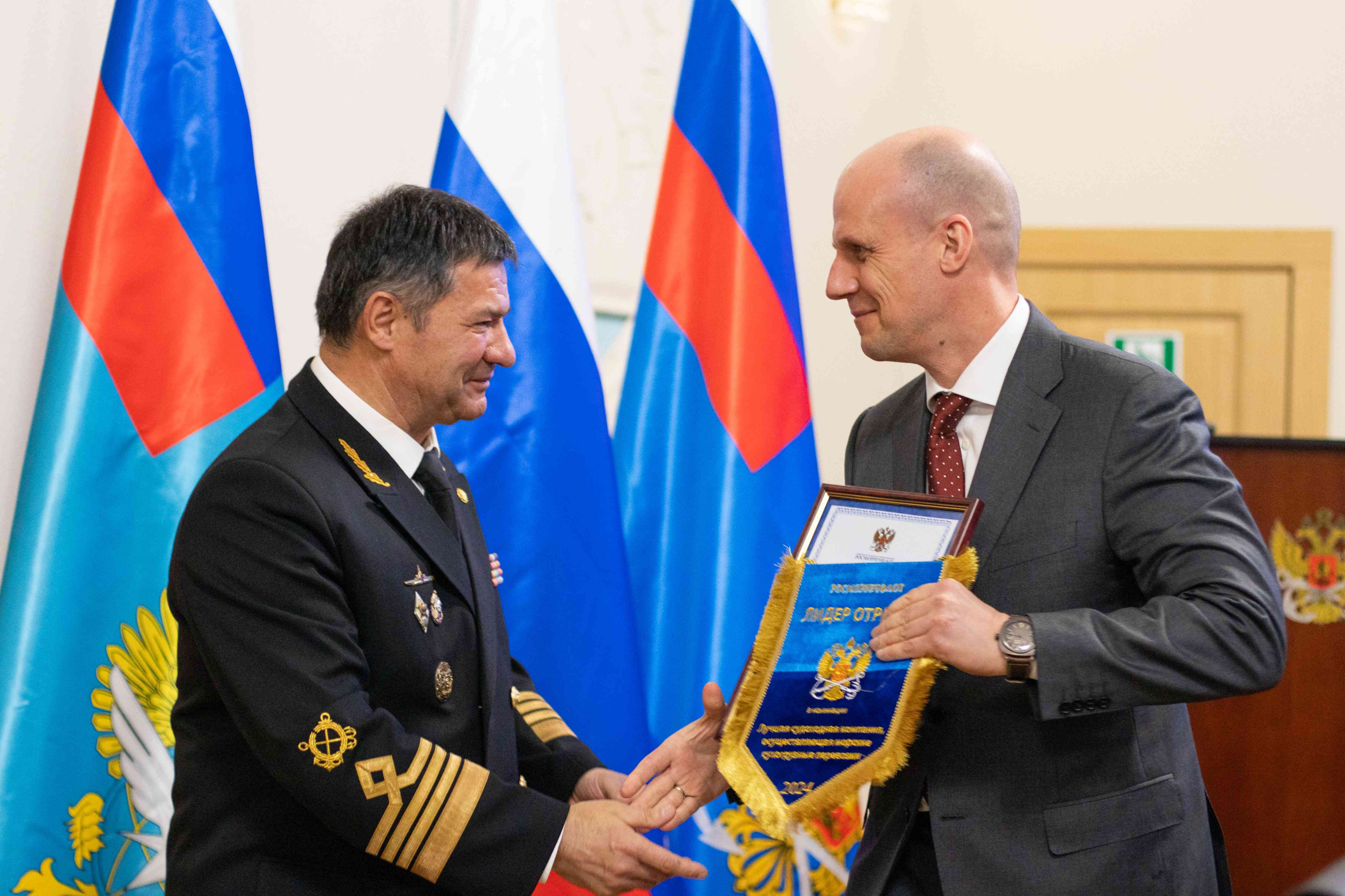 FESCO признана «Лидером отрасли» сразу в двух номинациях FESCO признана «Лидером отрасли» сразу в двух номинациях