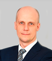 Герман Семенович Маслов, Член Правления, Вице-президент по линейно-логистическому дивизиону Герман Семенович Маслов, Член Правления, Вице-президент по линейно-логистическому дивизиону