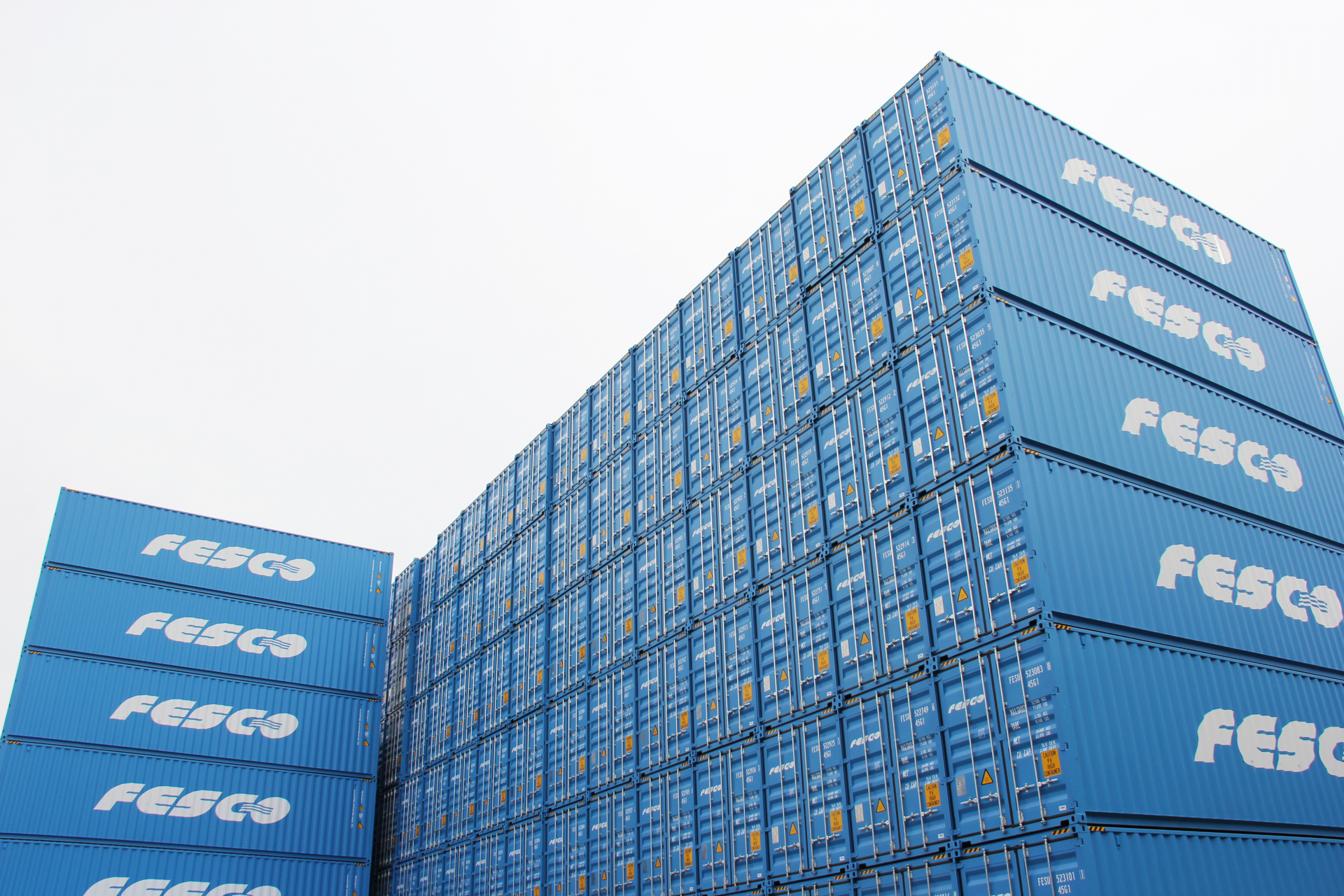 FESCO приобрела 9 тысяч новых контейнеров