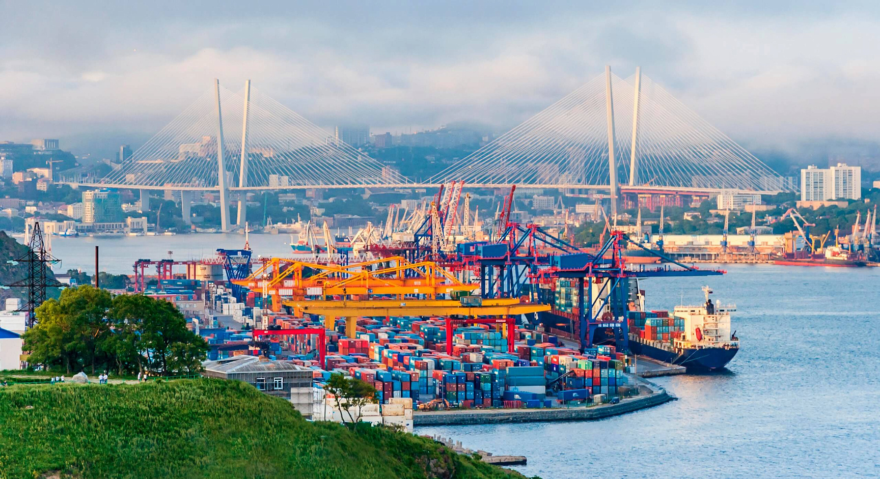 Регулярный контейнерный поезд Хабаровск – Владивосток (FFES)